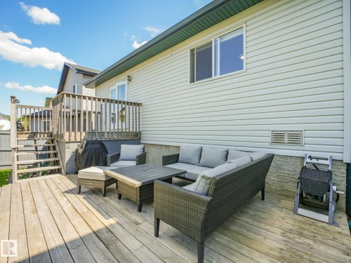 8616 176 Avenue, Edmonton, AB 