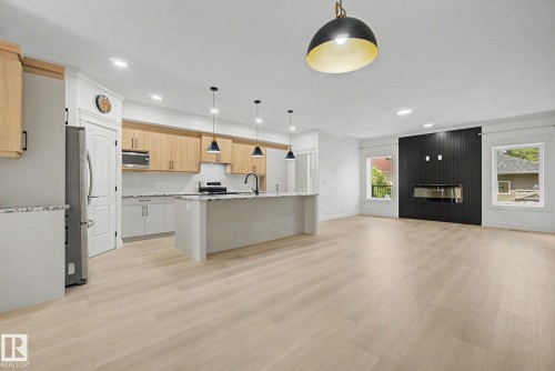 9654 83 Avenue, Edmonton, AB 