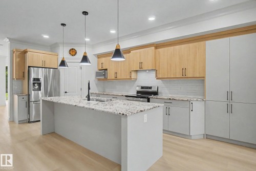 9654 83 Avenue, Edmonton, AB 