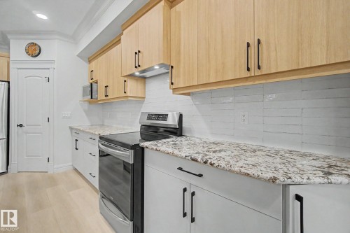 9654 83 Avenue, Edmonton, AB 