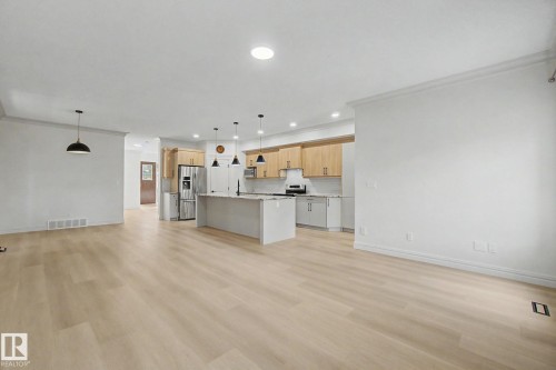 9654 83 Avenue, Edmonton, AB 