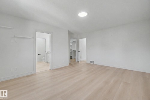 9654 83 Avenue, Edmonton, AB 
