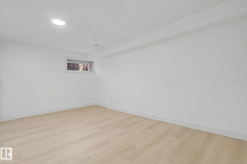 9654 83 Avenue, Edmonton, AB 