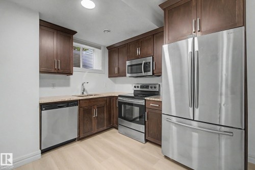 9654 83 Avenue, Edmonton, AB 