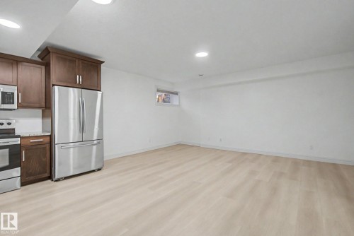 9654 83 Avenue, Edmonton, AB 
