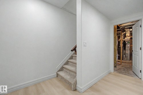 9654 83 Avenue, Edmonton, AB 