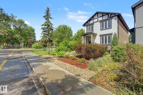 9654 83 Avenue, Edmonton, AB 