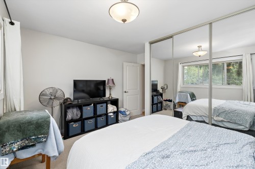 10735 50 Street, Edmonton, AB 