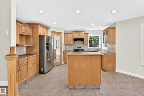 16616 70 Street Nw, Edmonton, AB 