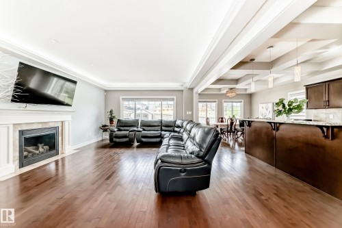 18003 77 Street, Edmonton, AB 