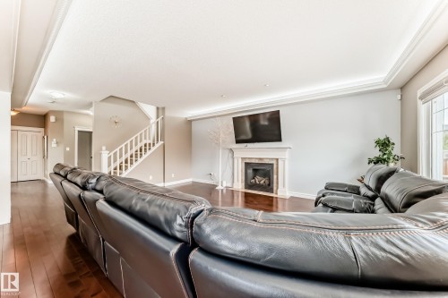 18003 77 Street, Edmonton, AB 