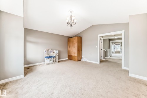18003 77 Street, Edmonton, AB 