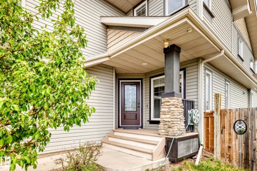 18003 77 Street, Edmonton, AB 