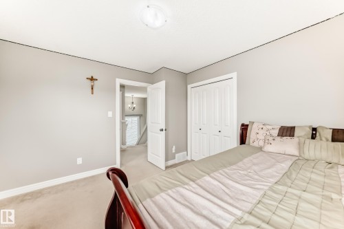 18003 77 Street, Edmonton, AB 