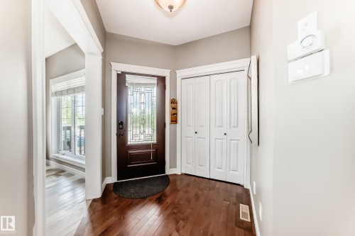 18003 77 Street, Edmonton, AB 