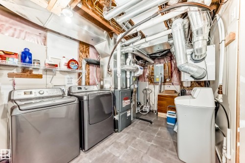 18003 77 Street, Edmonton, AB 