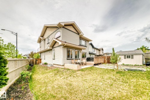 18003 77 Street, Edmonton, AB 