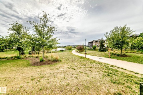 18003 77 Street, Edmonton, AB 
