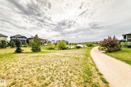 18003 77 Street, Edmonton, AB 