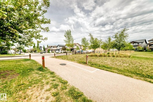 18003 77 Street, Edmonton, AB 