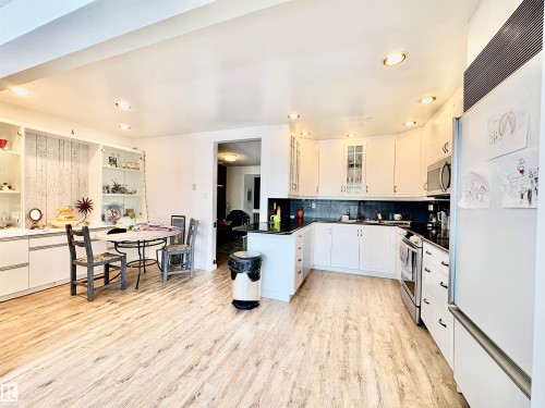 3016 108 Street, Edmonton, AB 