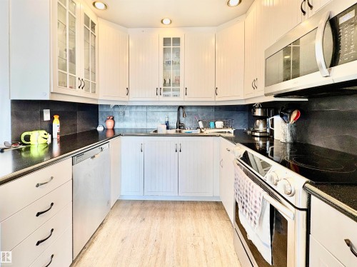 3016 108 Street, Edmonton, AB 