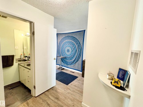 3016 108 Street, Edmonton, AB 