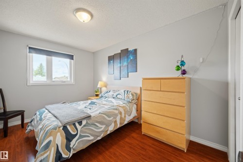 15631 63 Street, Edmonton, AB 