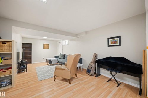 15631 63 Street, Edmonton, AB 