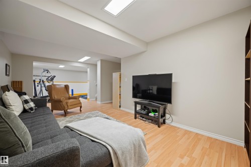 15631 63 Street, Edmonton, AB 
