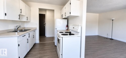 11907 81 Street, Edmonton, AB 