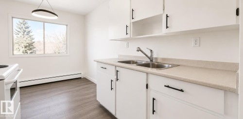 11907 81 Street, Edmonton, AB 