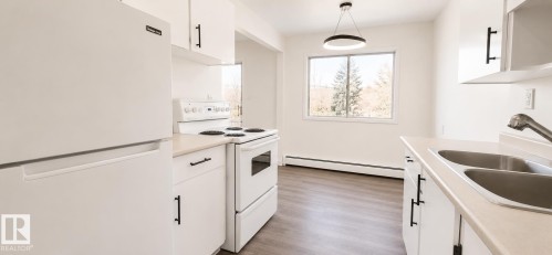 11907 81 Street, Edmonton, AB 