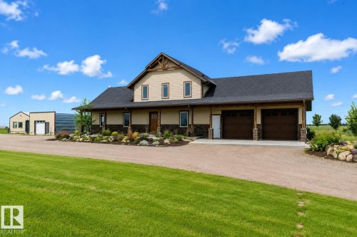 114039 Range Road 221, Rural Lethbridge County, AB 