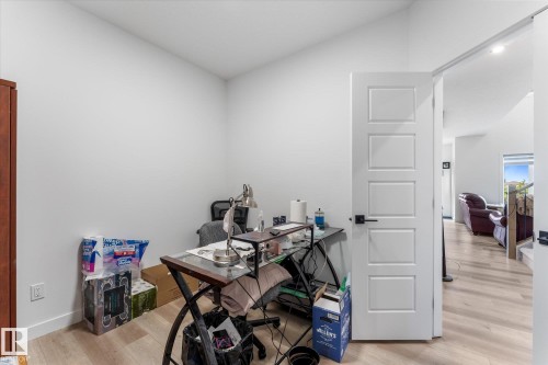 Light wood-finish flooring - 92 Elm Street, Fort Saskatchewan, AB 