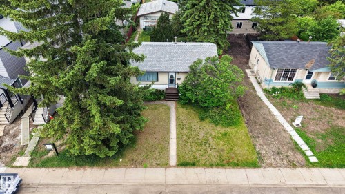 Image quality insufficient for description - 10924 154 Street, Edmonton, AB 