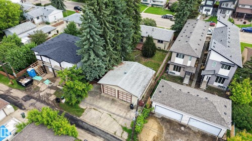 Aerial view showcasing multiple residential properties - 10924 154 Street, Edmonton, AB 