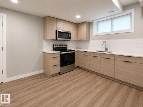 8021 87 Street, Edmonton, AB 