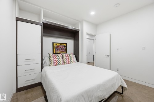 8712 120 Street, Edmonton, AB 