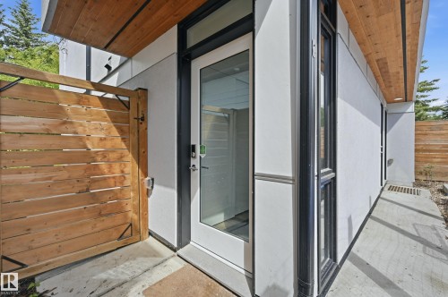 Acess to garage suite - 8712 120 Street, Edmonton, AB 