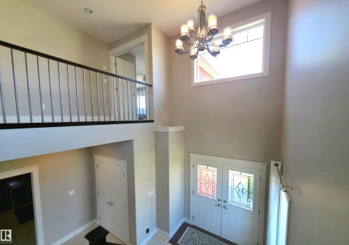 Entrance foyer - 1 Hemlock Close, Fort Saskatchewan, AB 