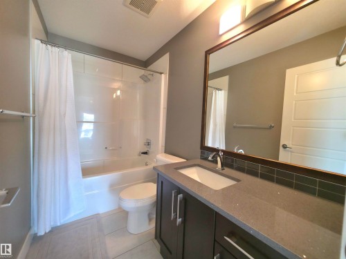 Bathroom - 1 Hemlock Close, Fort Saskatchewan, AB 