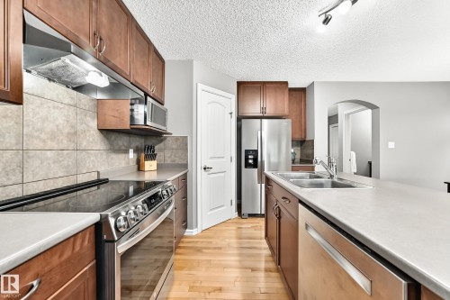 5233 2A Avenue, Edmonton, AB 