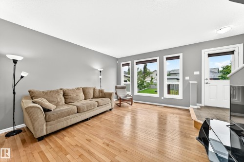 5233 2A Avenue, Edmonton, AB 