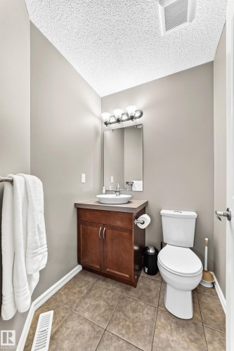 5233 2A Avenue, Edmonton, AB 