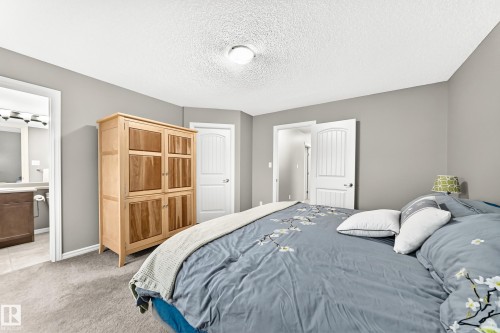 5233 2A Avenue, Edmonton, AB 