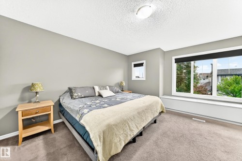 5233 2A Avenue, Edmonton, AB 