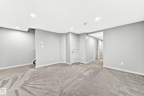 5233 2A Avenue, Edmonton, AB 