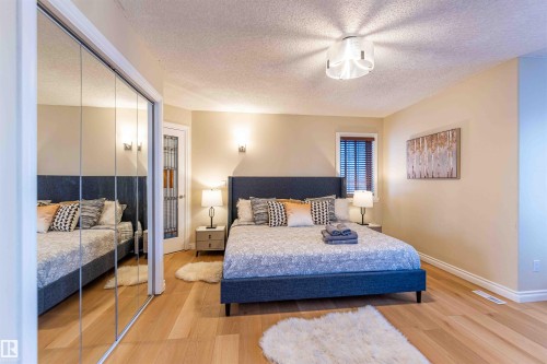1135 116 Street, Edmonton, AB 