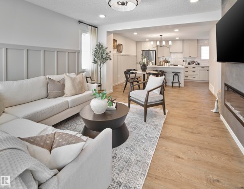 1198 Aster Boulevard, Edmonton, AB 